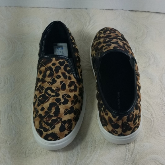 Time and Tru Shoes - Shoes leopard print slip on sneakers loafer NEW